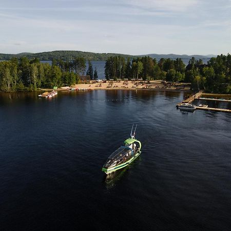 Auberge Du Lac Taureau แซ็งต์-มิเชล-เดส์-แซ็งส์ ภายนอก รูปภาพ
