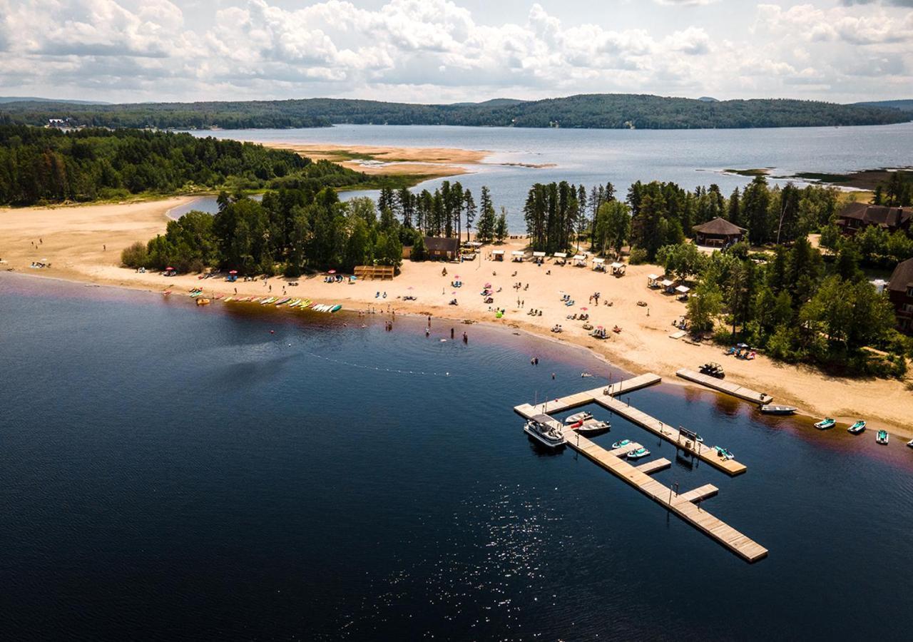 Auberge Du Lac Taureau แซ็งต์-มิเชล-เดส์-แซ็งส์ ภายนอก รูปภาพ
