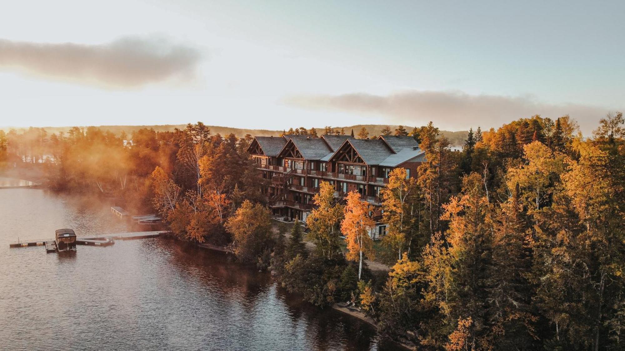 Auberge Du Lac Taureau แซ็งต์-มิเชล-เดส์-แซ็งส์ ภายนอก รูปภาพ