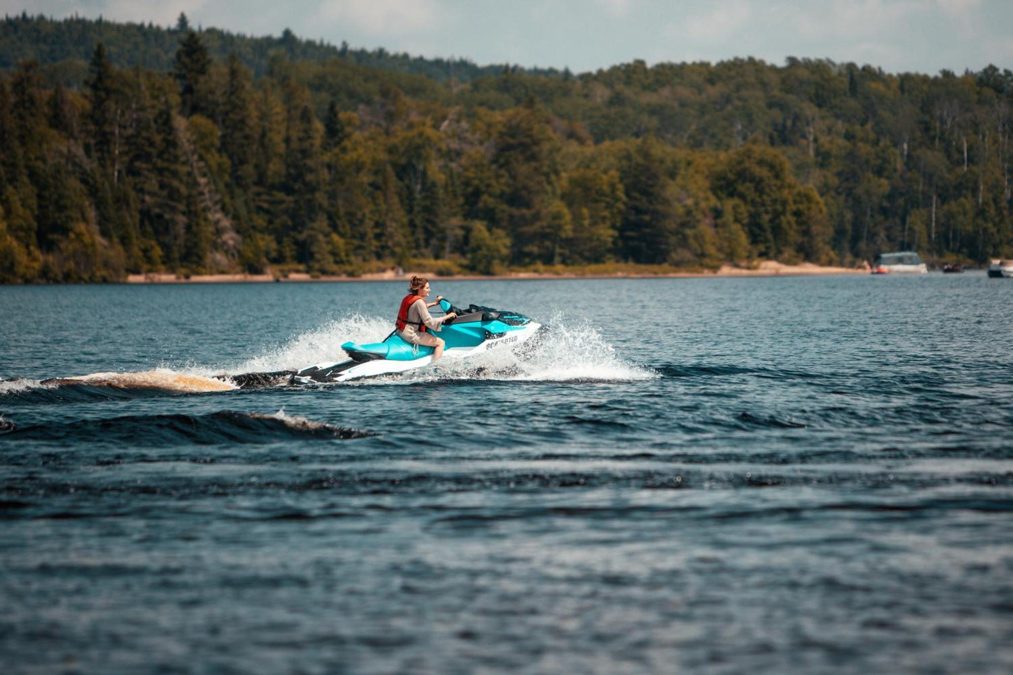 Auberge Du Lac Taureau แซ็งต์-มิเชล-เดส์-แซ็งส์ ภายนอก รูปภาพ